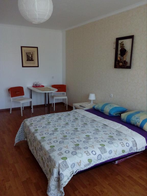 Apartment On Akademika Sakharova Ιβανό-Φρανκίβσκ Εξωτερικό φωτογραφία